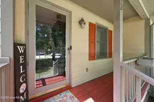 1142 Lakeview Ave, Richlands, NC 28574 - Photo 3