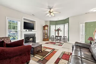 310 Exmoor Dr, Jacksonville, NC 28540 - Photo 9