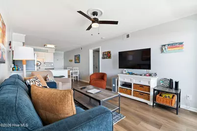 918 Carolina Beach Avenue N #Apt 3e, Carolina Beach, NC 28428 - Photo 15
