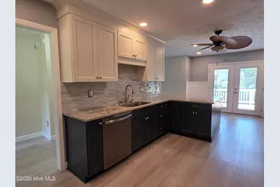 184 E Ridge Court, Jacksonville, NC 28540 - Photo 11