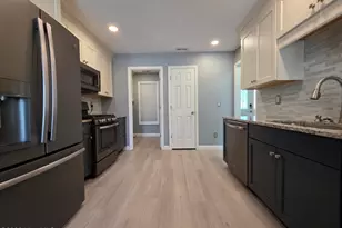 184 E Ridge Ct, Jacksonville, NC 28540 - Photo 9