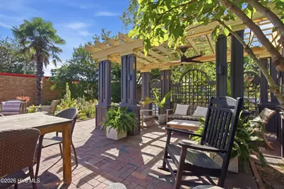 509 Pollock Street, New Bern, NC 28562 - Photo 5