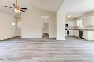 90 Northeast Dr NW, Calabash, NC 28467 - Photo 5