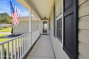 115 Linden Rd, Richlands, NC 28574 - Photo 3
