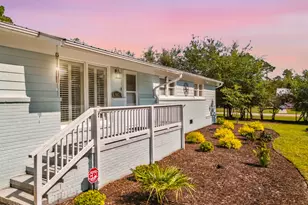 807 E Nash St, Southport, NC 28461 - Photo 1