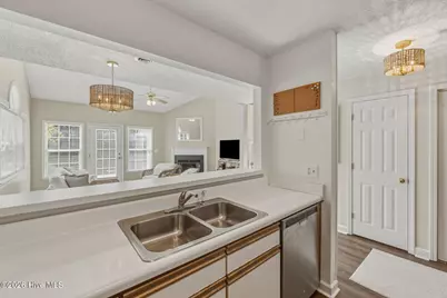 6211 Wrightsville Avenue #Apt 155, Wilmington, NC 28403 - Photo 15