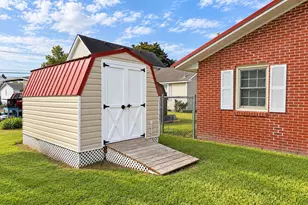 601 Howard St, Columbia, NC 27925 - Photo 19