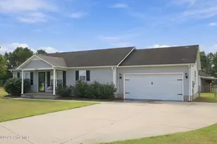 2103 Deerwood Ln, Kinston, NC 28504 - Photo 3