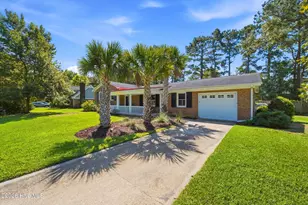 135 Disney Dr, Wilmington, NC 28409 - Photo 3