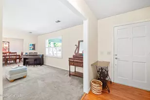 135 Disney Dr, Wilmington, NC 28409 - Photo 7