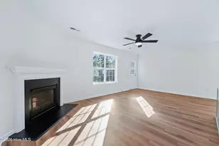20 S Shelby Rd, Southport, NC 28461 - Photo 5