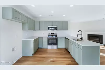 20 S Shelby Road, Southport, NC 28461 - Photo 15