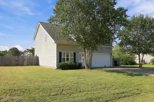 113 Bay Leaf Dr, Currituck, NC 27929 - Photo 3