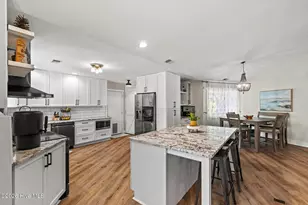 216 Hickory Ln, Hampstead, NC 28443 - Photo 3