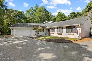 216 Hickory Ln, Hampstead, NC 28443 - Photo 1