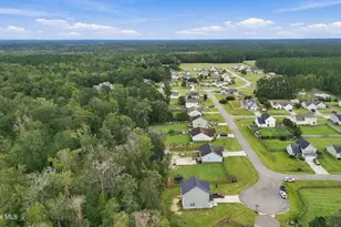 210 Gillespie Dr, Hubert, NC 28539 - Photo 35