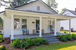 506 W Cutchin St, Clinton, NC 28328 - Photo 1