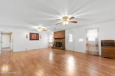 203 Elizabeth Street, Tabor City, NC 28463 - Photo 7