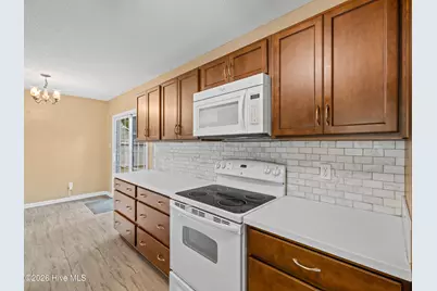 542 Shadowridge Road, Jacksonville, NC 28546 - Photo 15