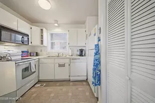 700 W 1st St, Kill Devil Hills, NC 27948 - Photo 9