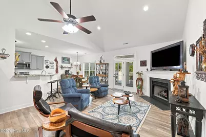 107 Sea Breeze Court, Hampstead, NC 28443 - Photo 7
