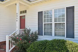 2954 Sherwin Downs Dr, Grimesland, NC 27837 - Photo 5
