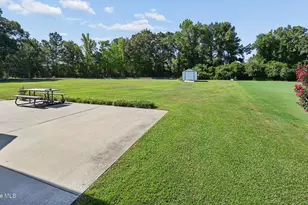 2954 Sherwin Downs Dr, Grimesland, NC 27837 - Photo 3