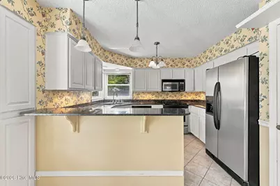 304 N Carolina Drive, New Bern, NC 28562 - Photo 33