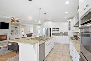 1012 Pelican Dr, New Bern, NC 28560 - Photo 21