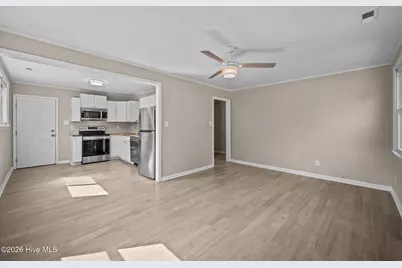 103 Robin Road, Jacksonville, NC 28540 - Photo 7
