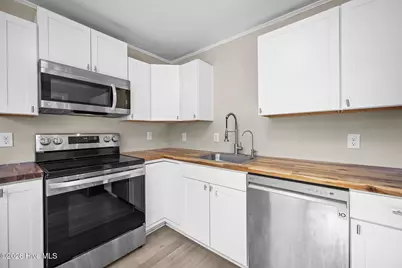 103 Robin Road, Jacksonville, NC 28540 - Photo 13