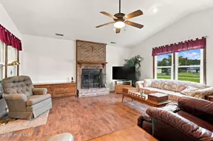602 Farm Ct, Morehead City, NC 28557 - Photo 11