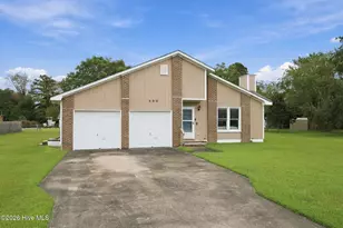 602 Farm Ct, Morehead City, NC 28557 - Photo 3