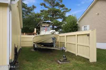 108 Gull Harbor Drive, Newport, NC 28570 - Photo 7