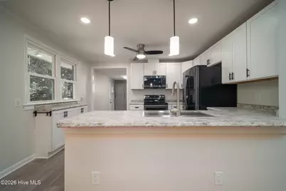 809 Gardenview Drive, Jacksonville, NC 28540 - Photo 17