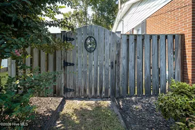 809 Gardenview Drive, Jacksonville, NC 28540 - Photo 7