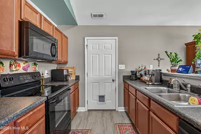 121 Woodbury Farm Drive, Jacksonville, NC 28540 - Photo 11