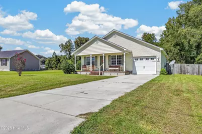 121 Woodbury Farm Drive, Jacksonville, NC 28540 - Photo 3