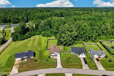 121 Woodbury Farm Drive, Jacksonville, NC 28540 - Photo 31