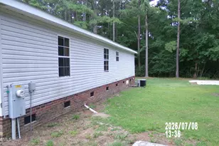 296 Hinson Ln, Richlands, NC 28574 - Photo 3