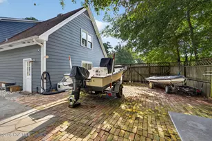 242 Dallas Dr, Wilmington, NC 28405 - Photo 9