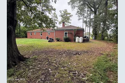2015 N Road Street, Elizabeth City, NC 27909 - Photo 9