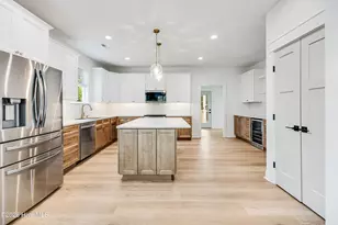 203 Sand Dollar Ln, Hampstead, NC 28443 - Photo 19
