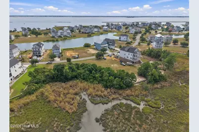 617 Cannonsgate Drive, Newport, NC 28570 - Photo 9