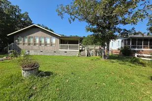 258 Hideaway Rd, Belhaven, NC 27810 - Photo 1