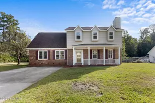 2644 Idlebrook Cir, Piney Green, NC 28544 - Photo 1