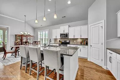 7658 Vancouver Court, Wilmington, NC 28412 - Photo 5