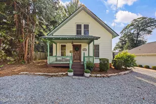 390 W Connecticut Ave, Southern Pines, NC 28387 - Photo 1