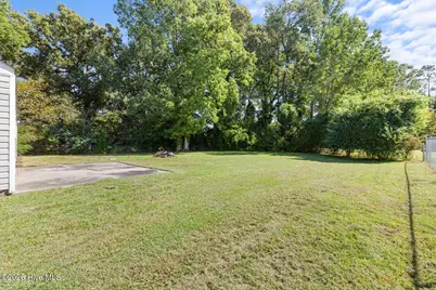 402 Sterling Road, Jacksonville, NC 28546 - Photo 19