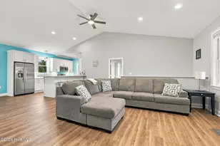 402 Gillikin Rd, Beaufort, NC 28516 - Photo 11